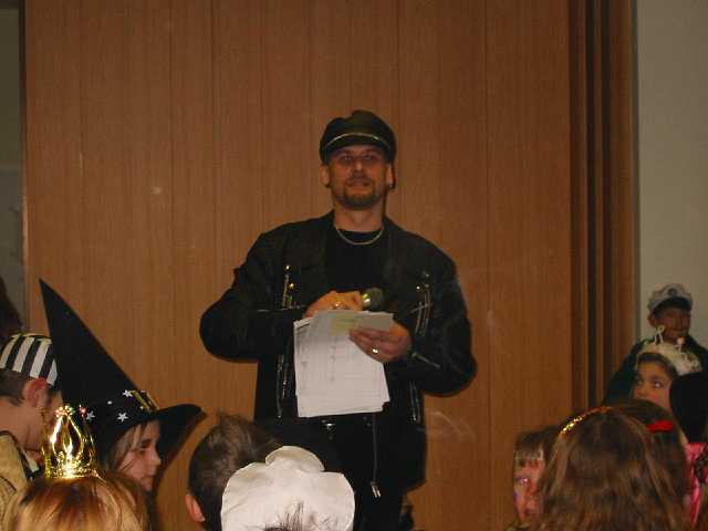 Kindermaskenball-2004_02.JPG
