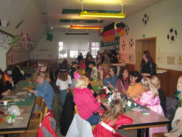 Kindermaskenball-2006_10.JPG