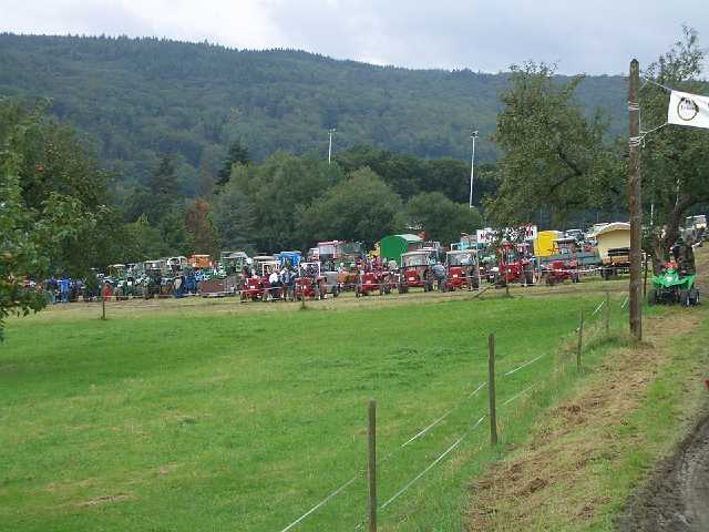Schleppertreffen-2004_01.JPG