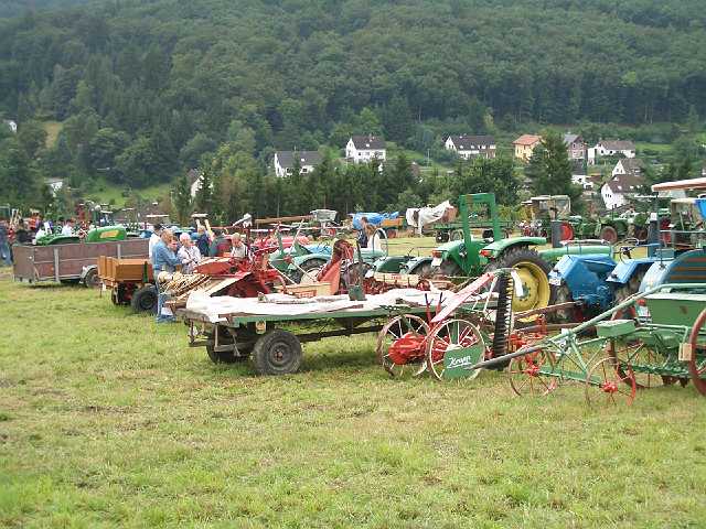 Schleppertreffen-2004_03.JPG