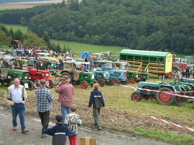 Schleppertreffen-2004_07.JPG