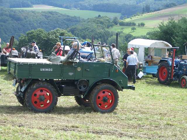 Schleppertreffen-2004_21.JPG